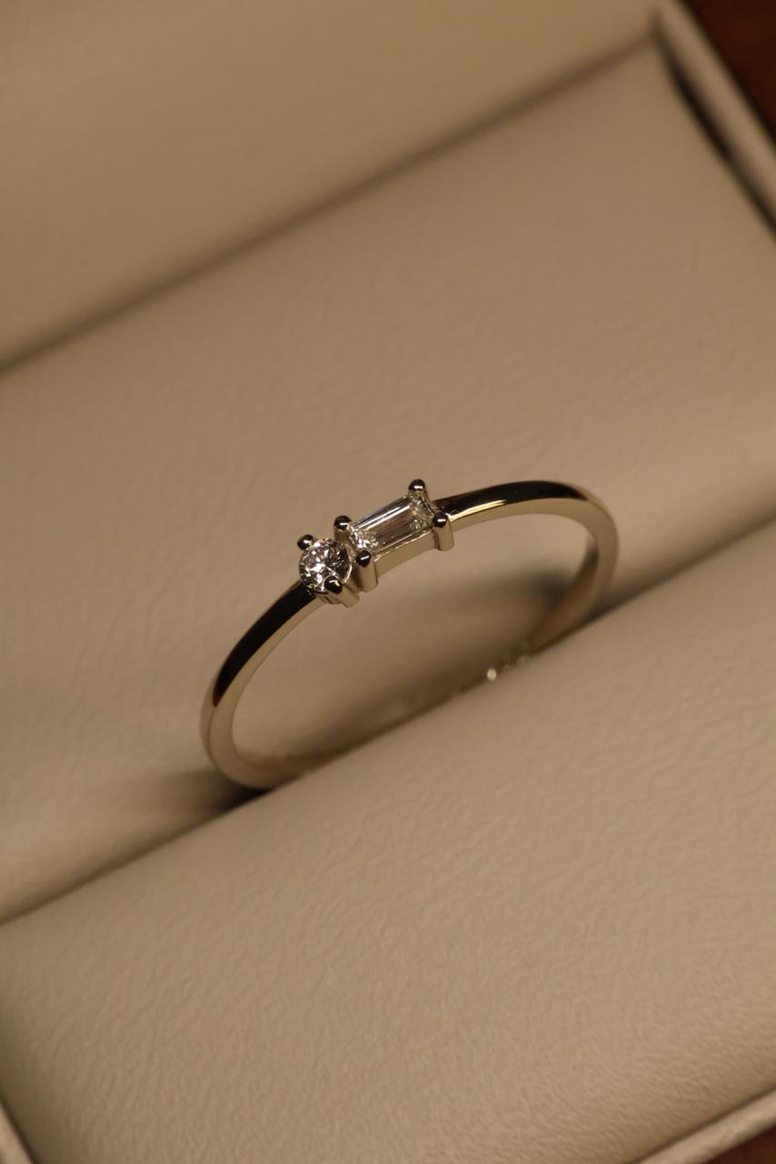 Anillo Brighit en oro con diamantes de laboratorio