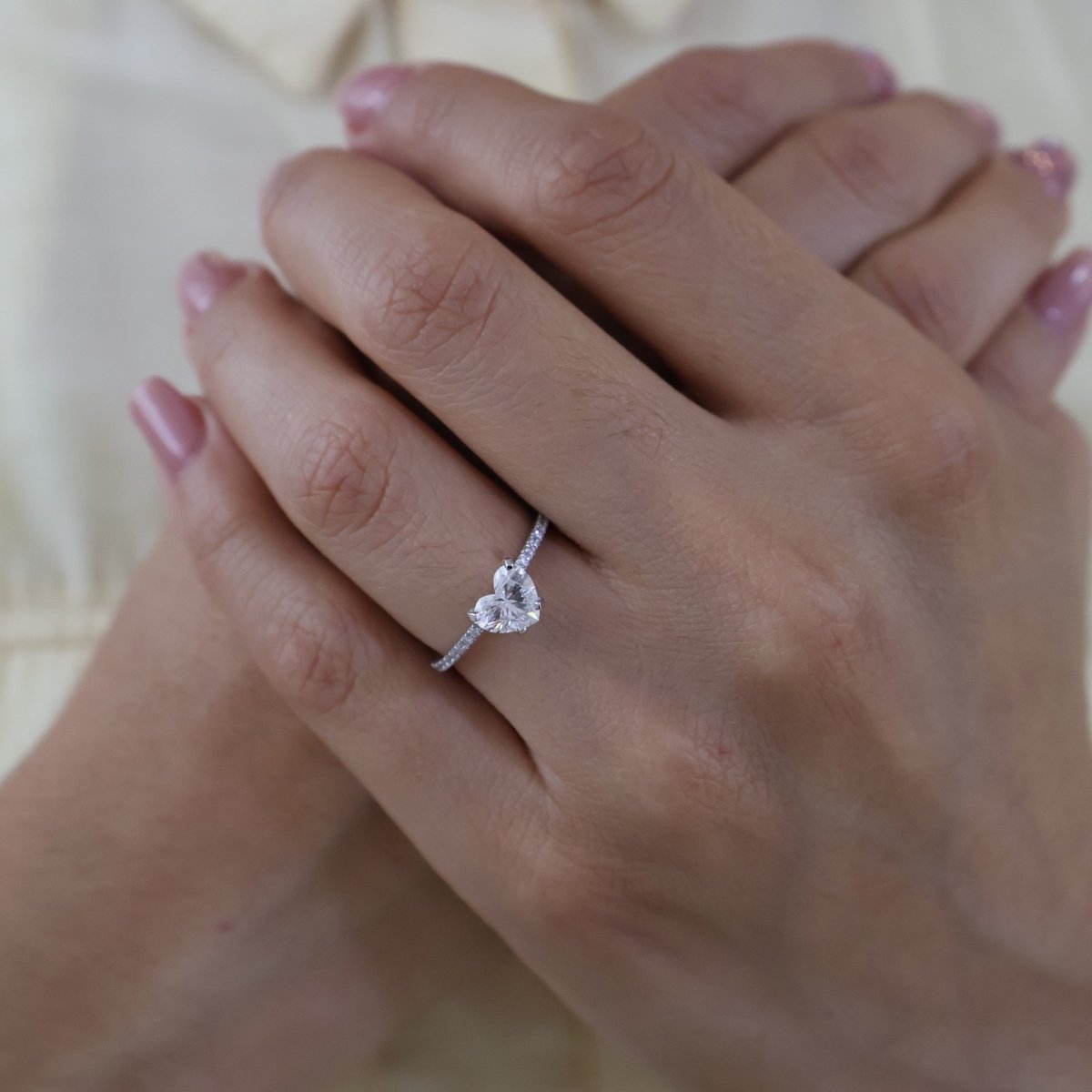 Anillo Agata en Oro 1.00 ct - Mouty Joyería
