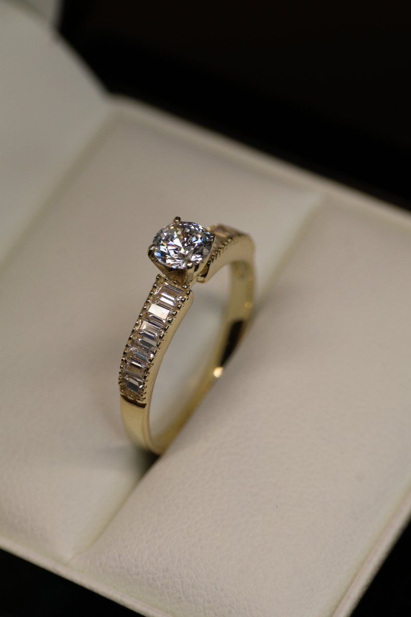 Anillo Ailén en Oro .50 ct - Mouty Joyería