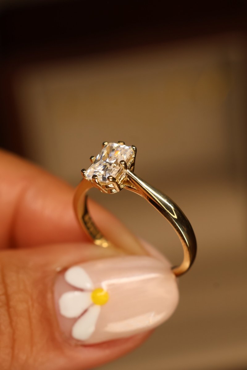 Anillo Amara en Oro Amarillo 14k 1.00 ct con Moissanita GRA Modelo 15350 - Mouty Joyería
