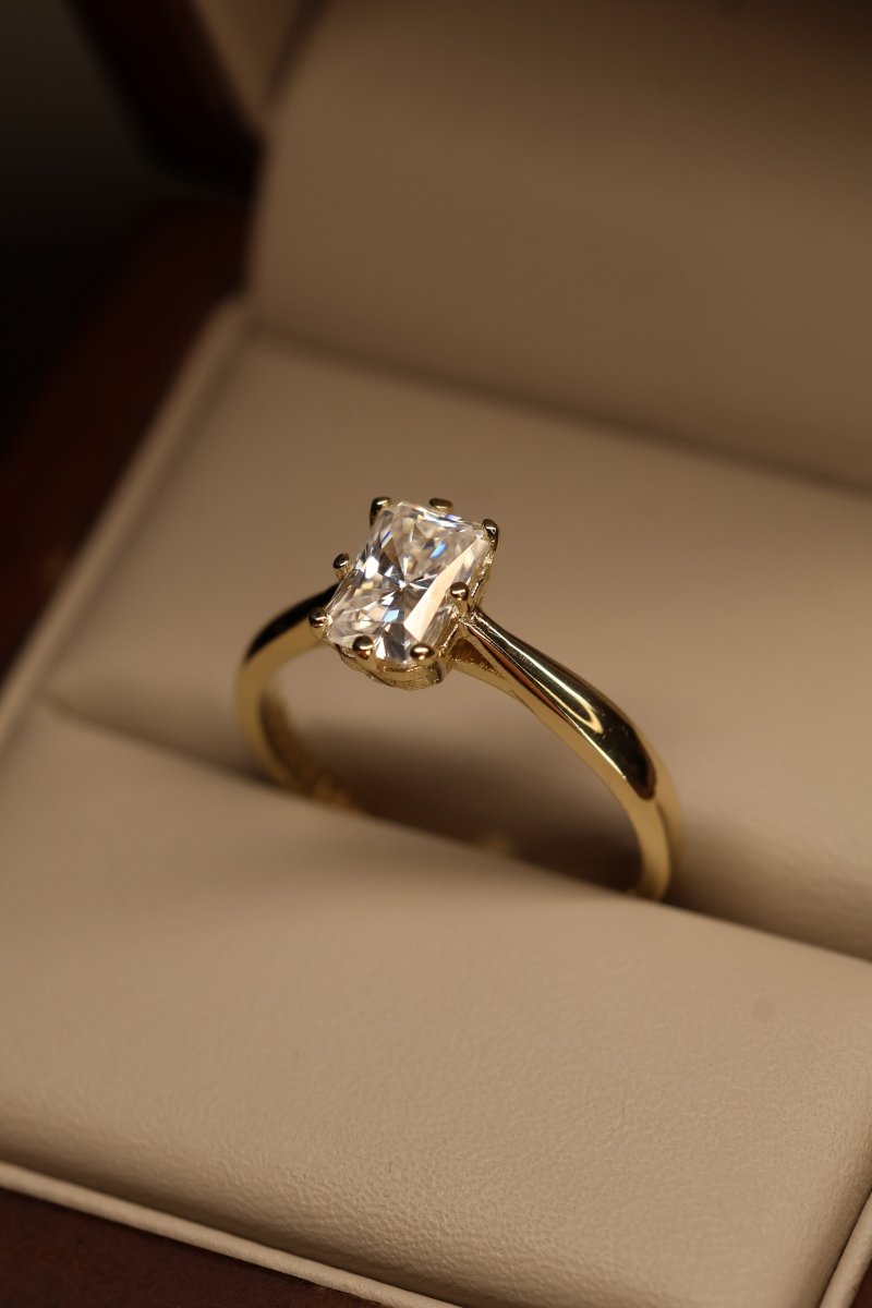 Anillo Amara en Oro Amarillo 14k 1.00 ct con Moissanita GRA Modelo 15350 - Mouty Joyería