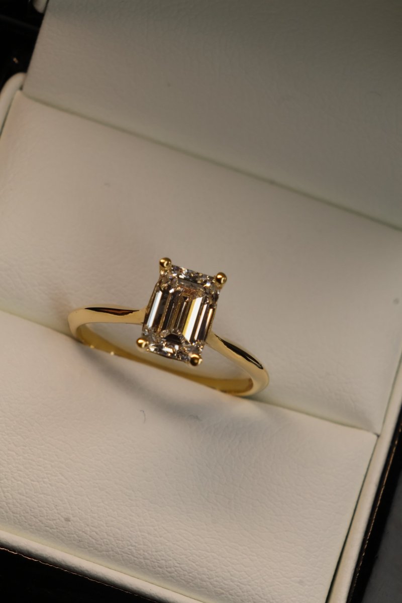 Anillo Andromeda en Oro 1 ct - Mouty Joyería