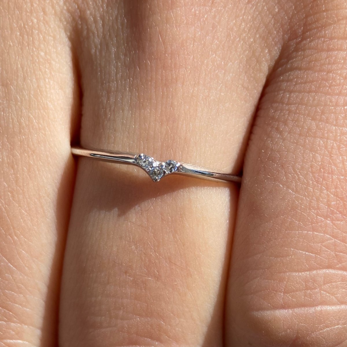 Anillo Angeline en oro blanco 14k con circonias - Mouty Joyería