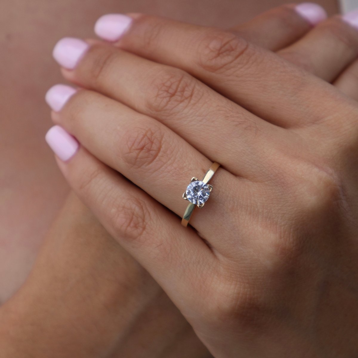Anillo en Oro Amarillo 10k con Circonia Mod. 15230 - Mouty Joyería