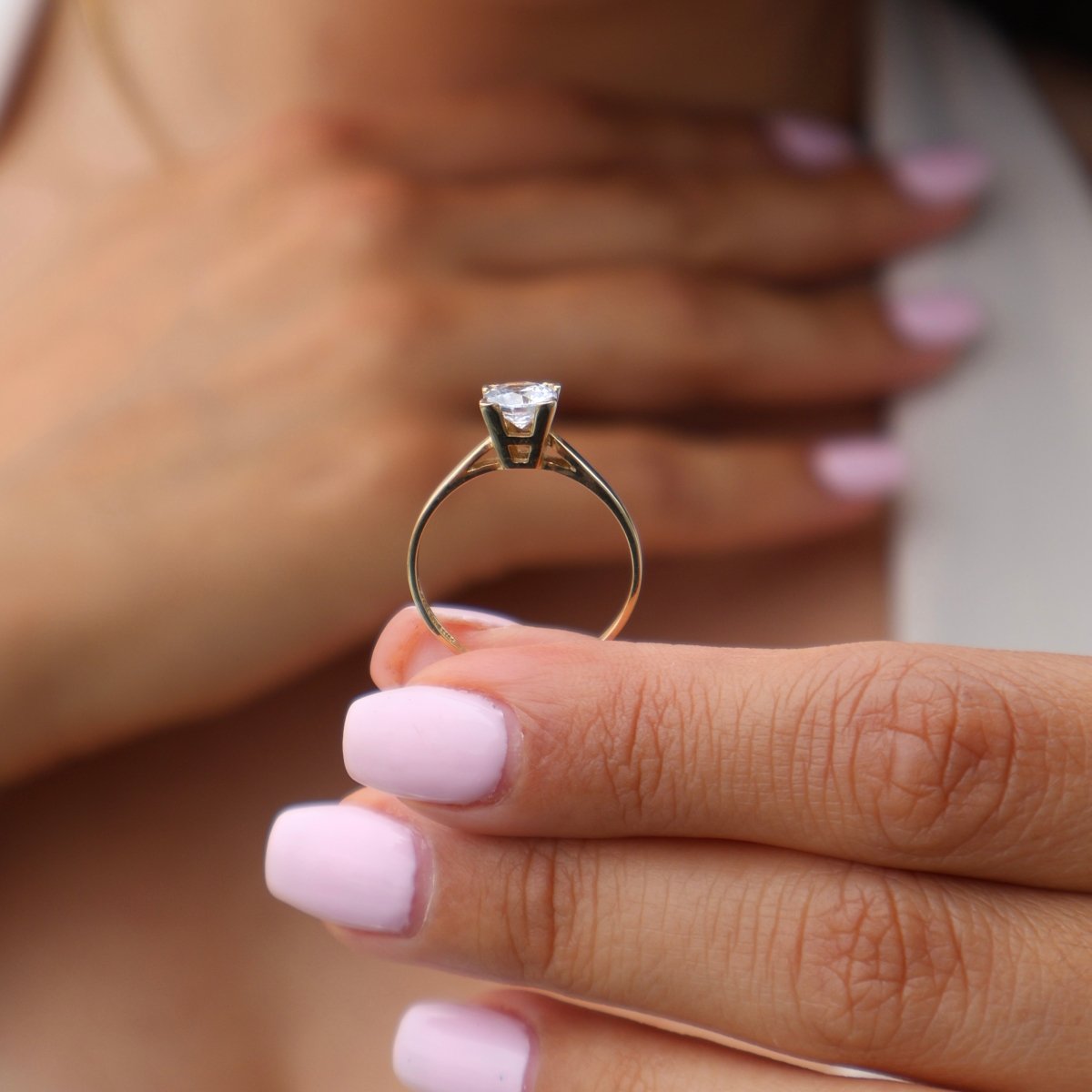 Anillo en Oro Amarillo 10k con Circonia Mod. 15230 - Mouty Joyería