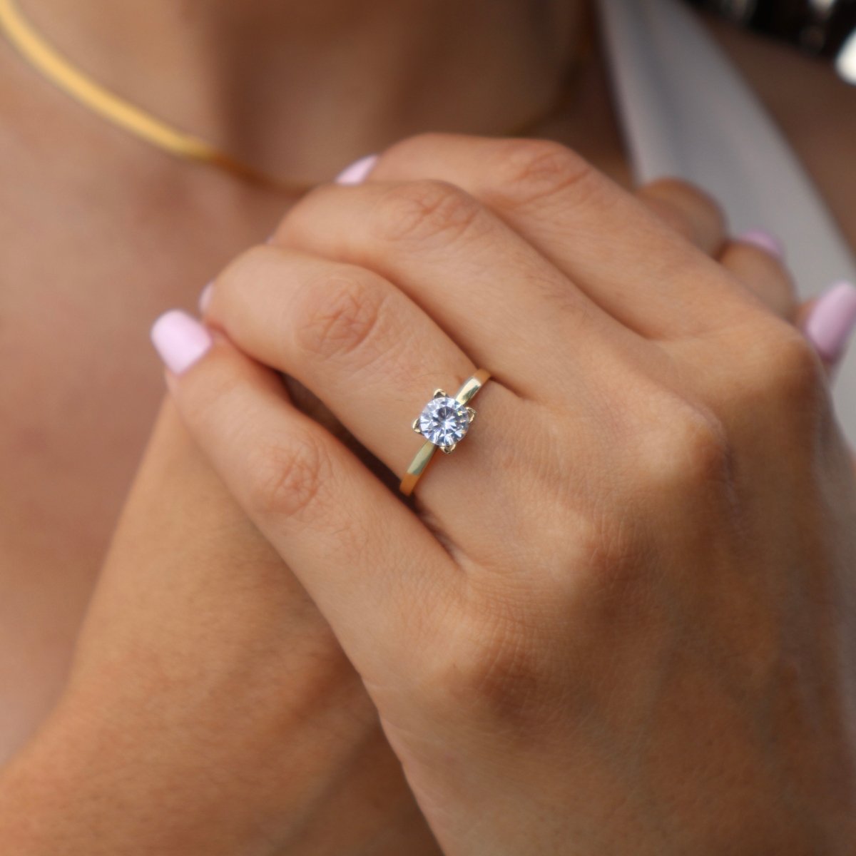 Anillo en Oro Amarillo 10k con Circonia Mod. 15230 - Mouty Joyería