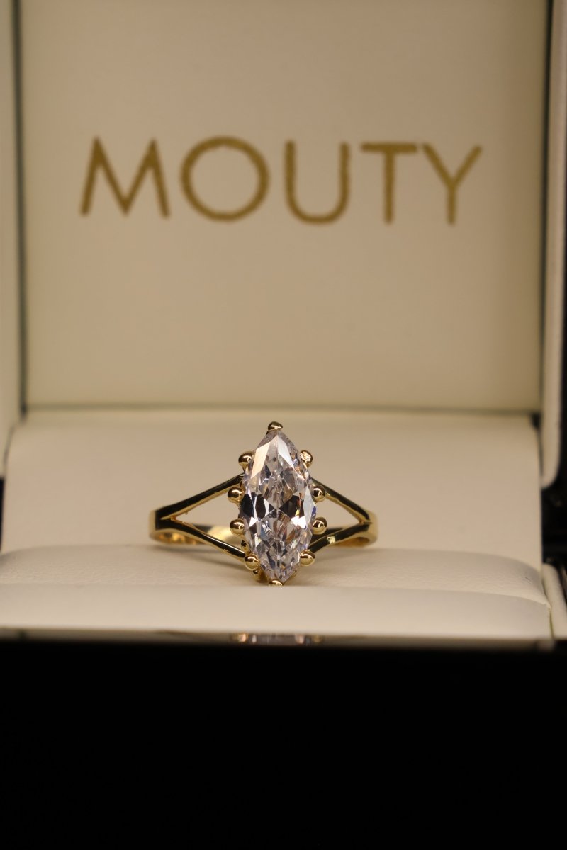 Anillo en Oro Amarillo 10k con Circonia Mod.15962 - Mouty Joyería
