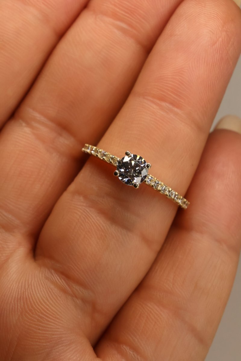 Anillo en Oro Amarillo 10k con Circonia Mod.15966 - Mouty Joyería