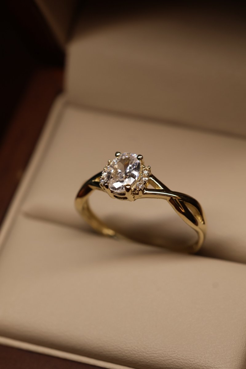 Anillo en Oro Amarillo 14k con Circonia Mod.15890 - Mouty Joyería