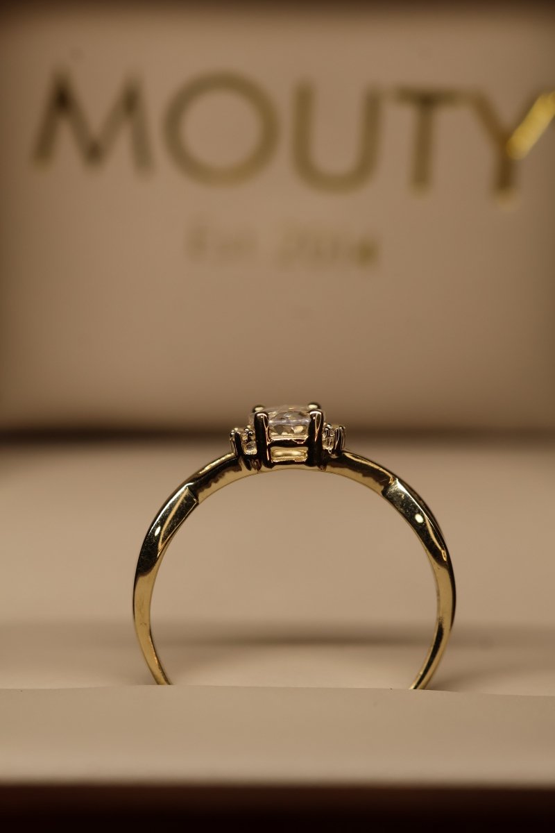 Anillo en Oro Amarillo 14k con Circonia Mod.15890 - Mouty Joyería