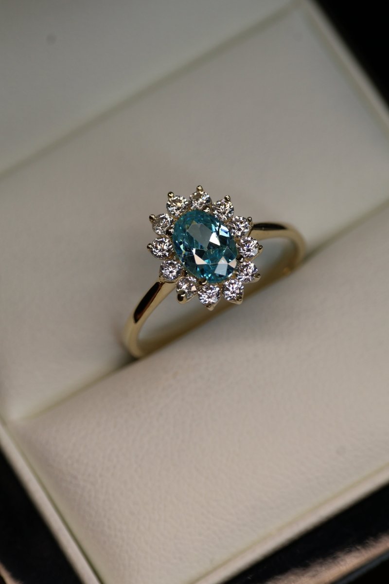 Anillo en Oro Amarillo 14k con Circonia Mod.15913 - Mouty Joyería