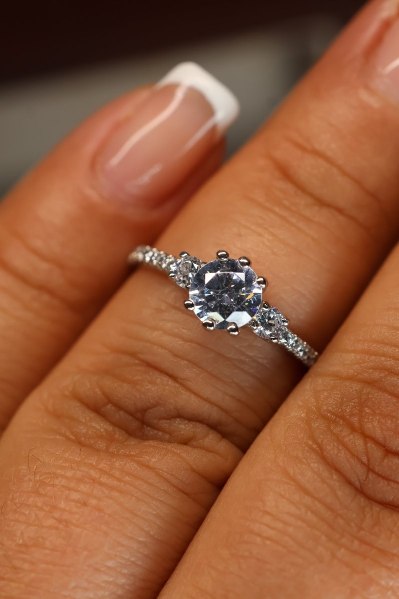 Anillo Eternia en Oro - Mouty Joyería