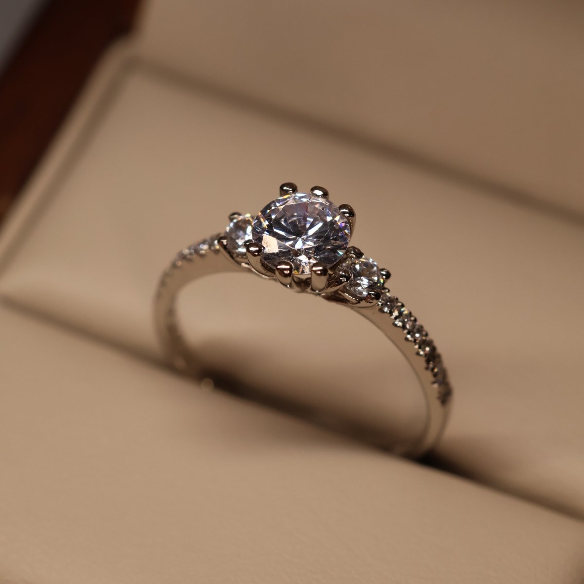 Anillo Eternia en Oro - Mouty Joyería