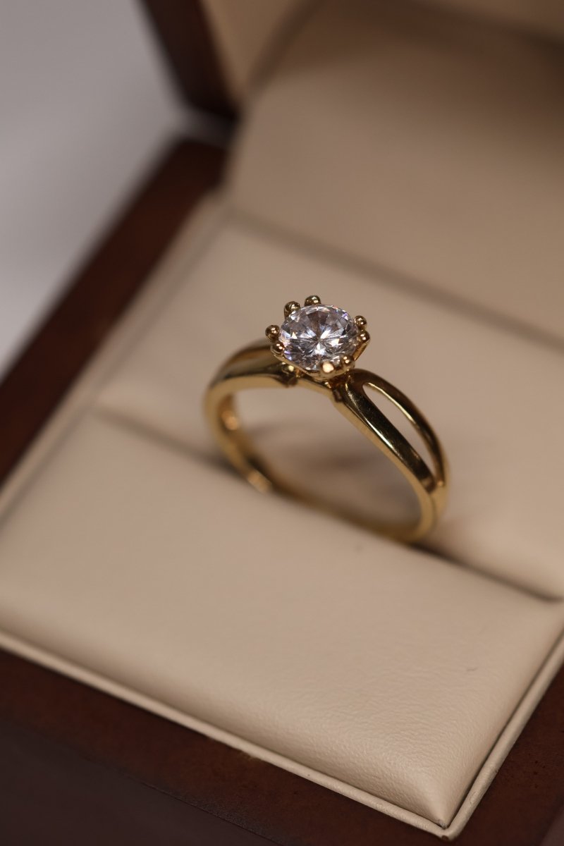 Anillo Hazel en Oro 1.00 ct - Mouty Joyería