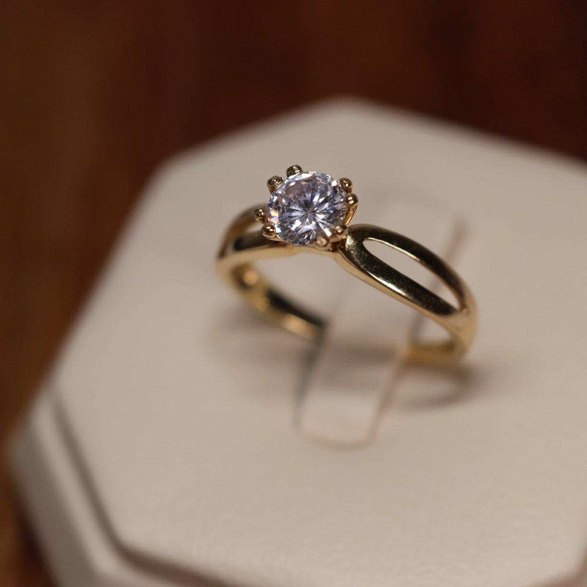 Anillo Hazel en Oro 1.00 ct - Mouty Joyería