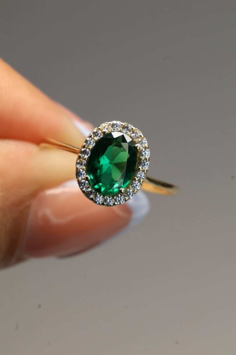 Anillo Mery en oro amarillo 10k con circonias - Mouty Joyería