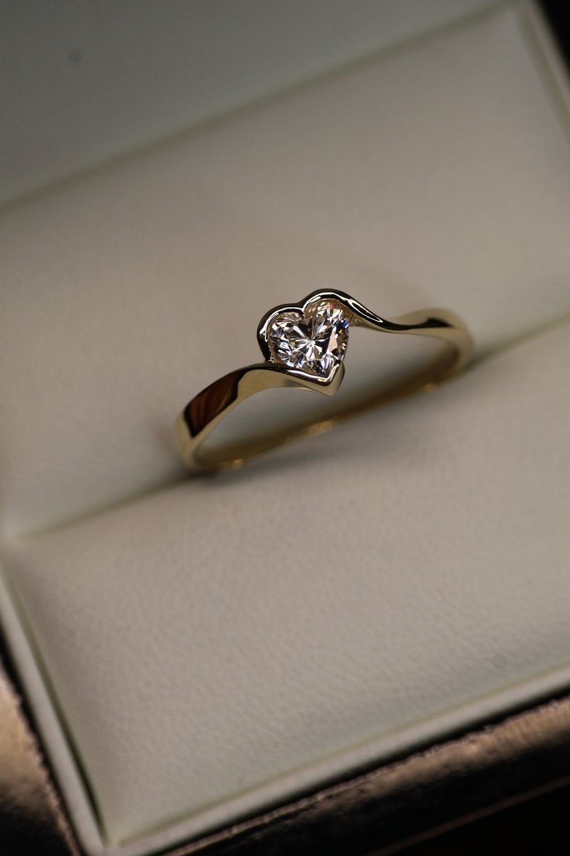 Anillo Mod 15916 en oro - Mouty Joyería