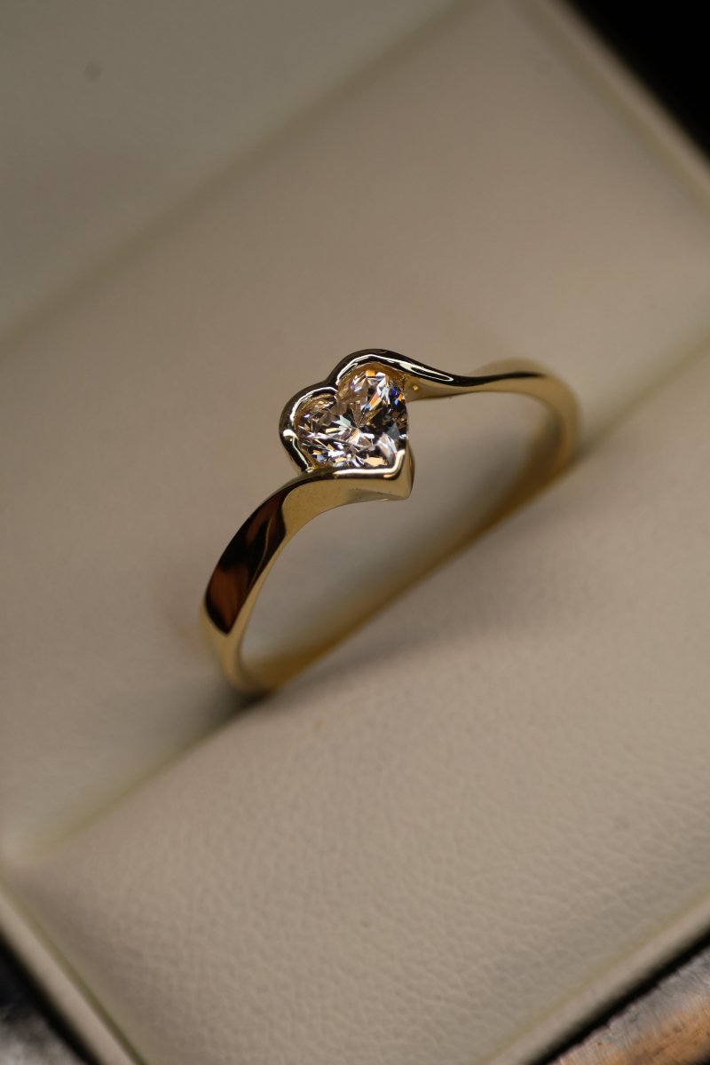 Anillo Mod 15916 en oro - Mouty Joyería