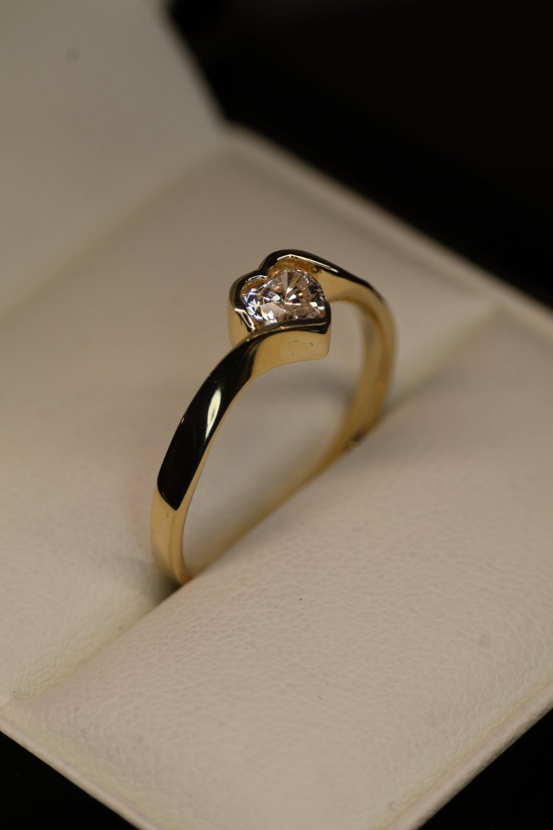 Anillo Mod 15916 en oro - Mouty Joyería