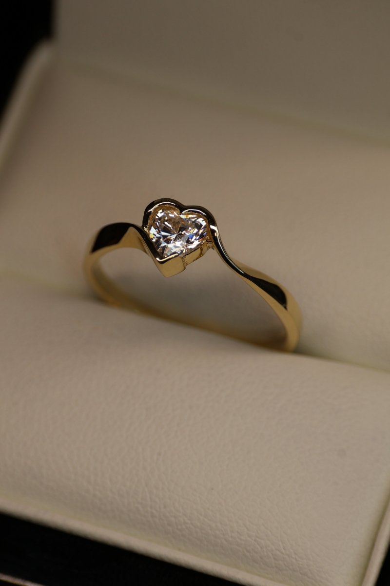 Anillo Mod 15916 en oro - Mouty Joyería