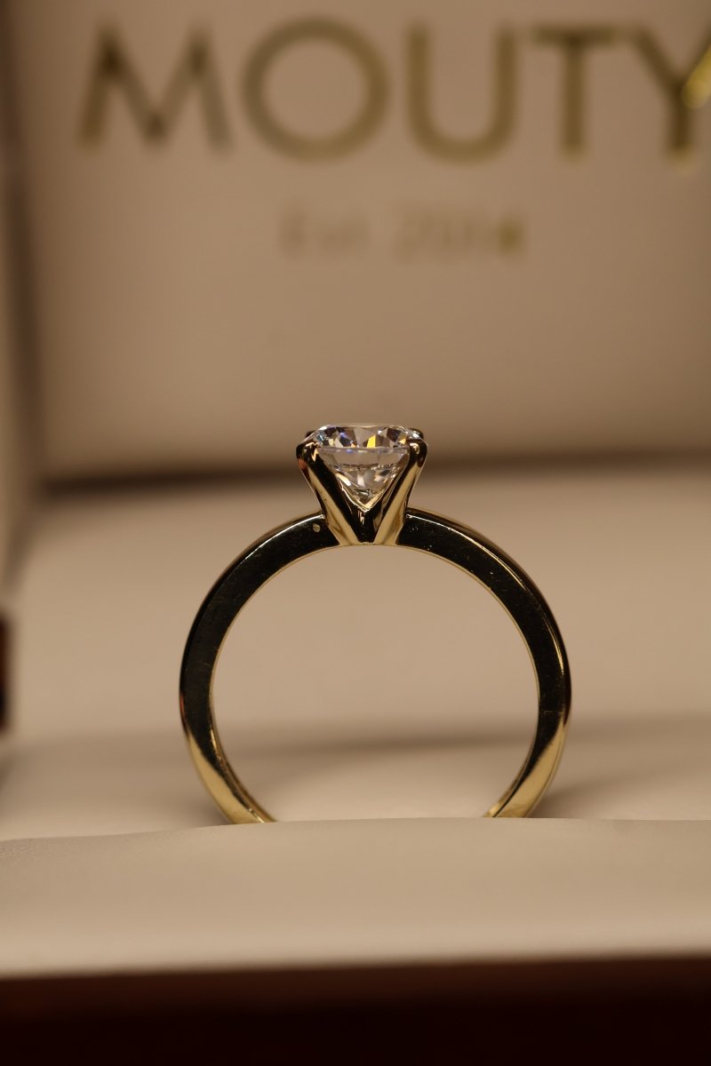 Anillo Nia en Oro 1.00 ct - Mouty Joyería