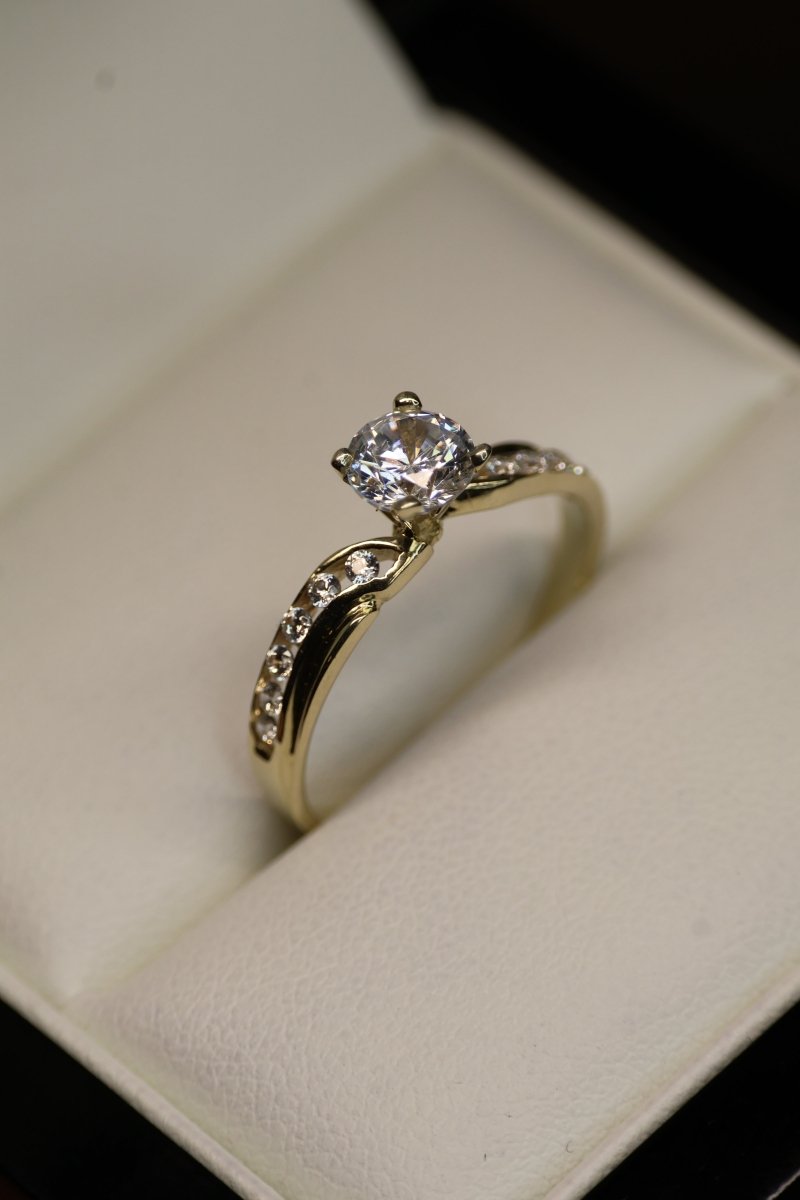 Anillo Nicte en Oro .50 ct - Mouty Joyería