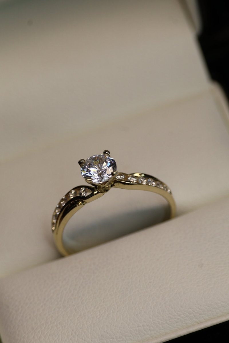 Anillo Nicte en Oro .50 ct - Mouty Joyería