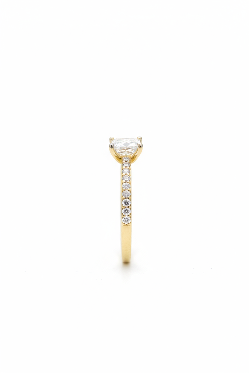 Anillo Nora en Oro .50 ct