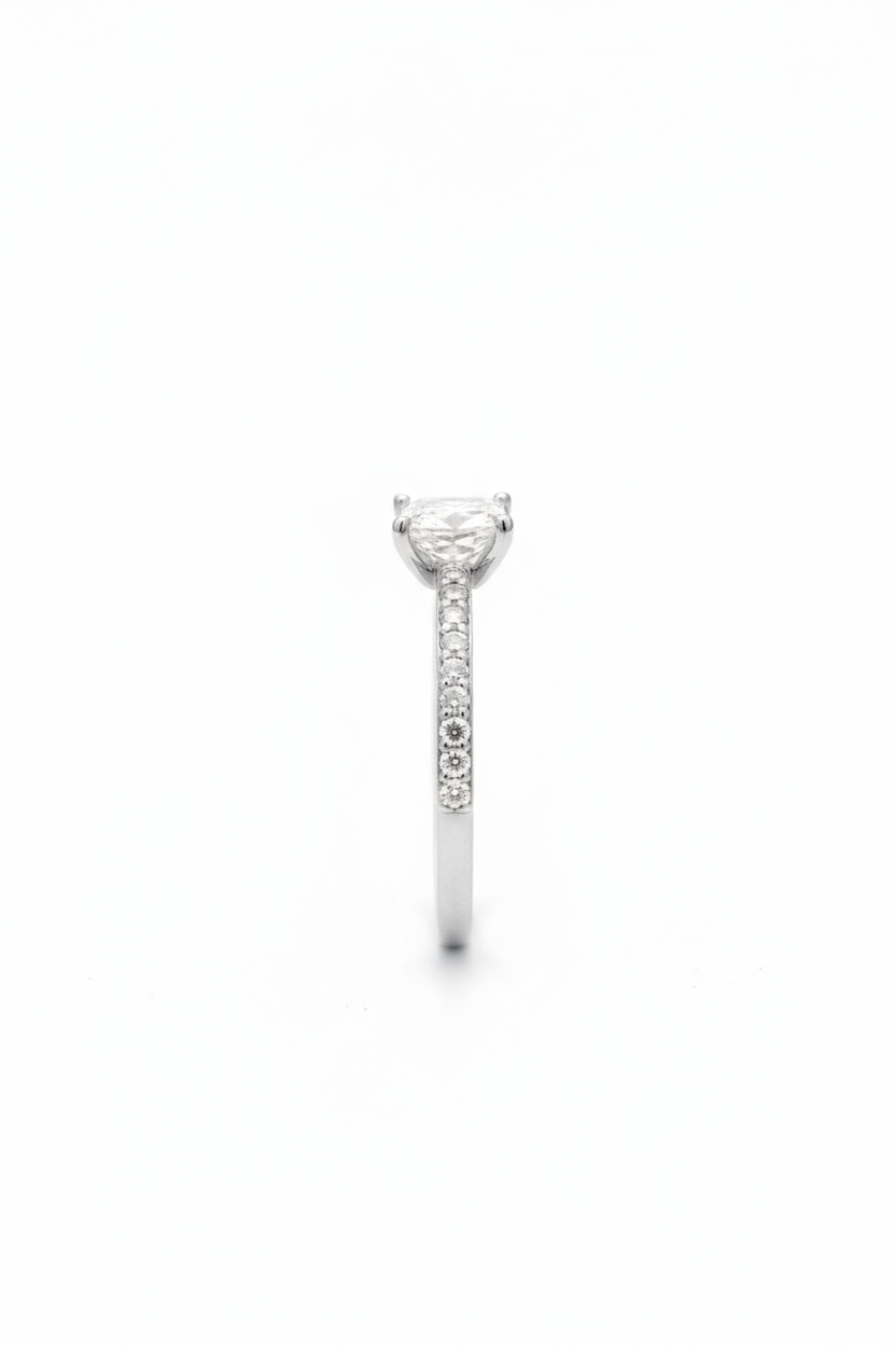 Anillo Nora en Oro .50 ct