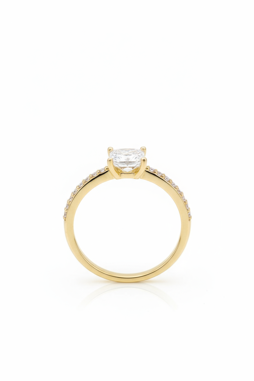 Anillo Nora en Oro .50 ct