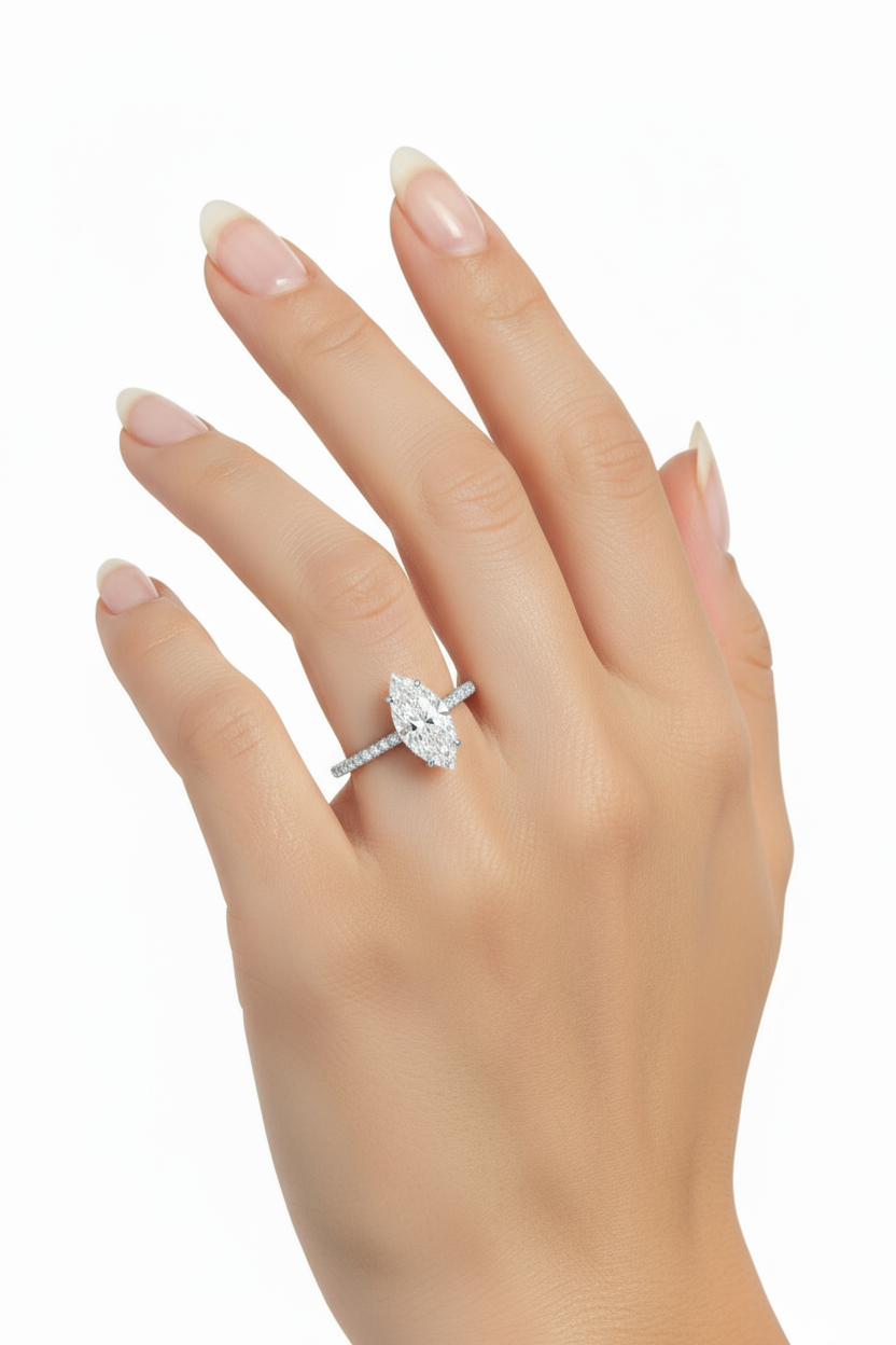 Anillo Regina pave en oro 1.00 ct