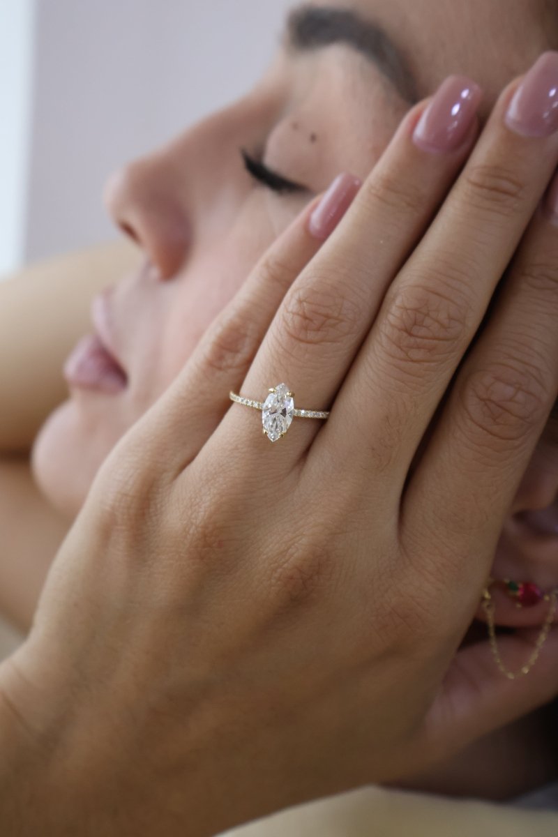 Anillo Regina en oro 1.00 ct - Mouty Joyería