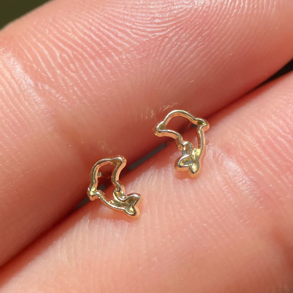 Broqueles Silueta Delfin en Oro Amarilo 14k Cod.BO006 4.5m