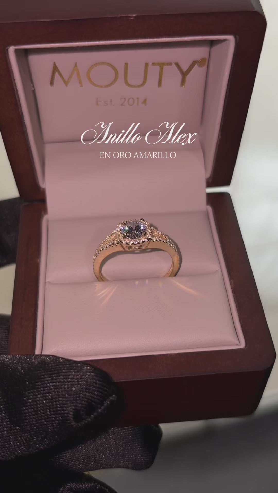 Anillo en Oro Amarillo 10k con Circonias Mod.15923