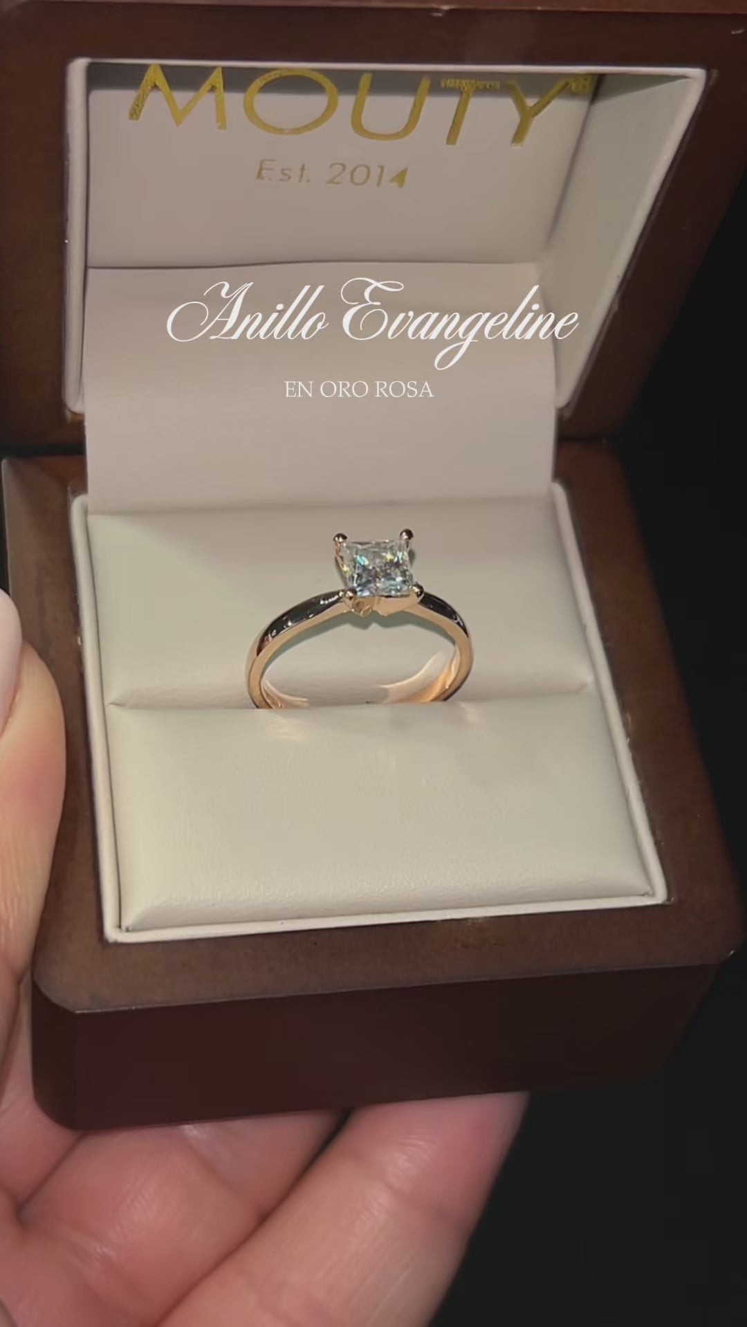 Anillo Evangeline en oro 1.00 ct