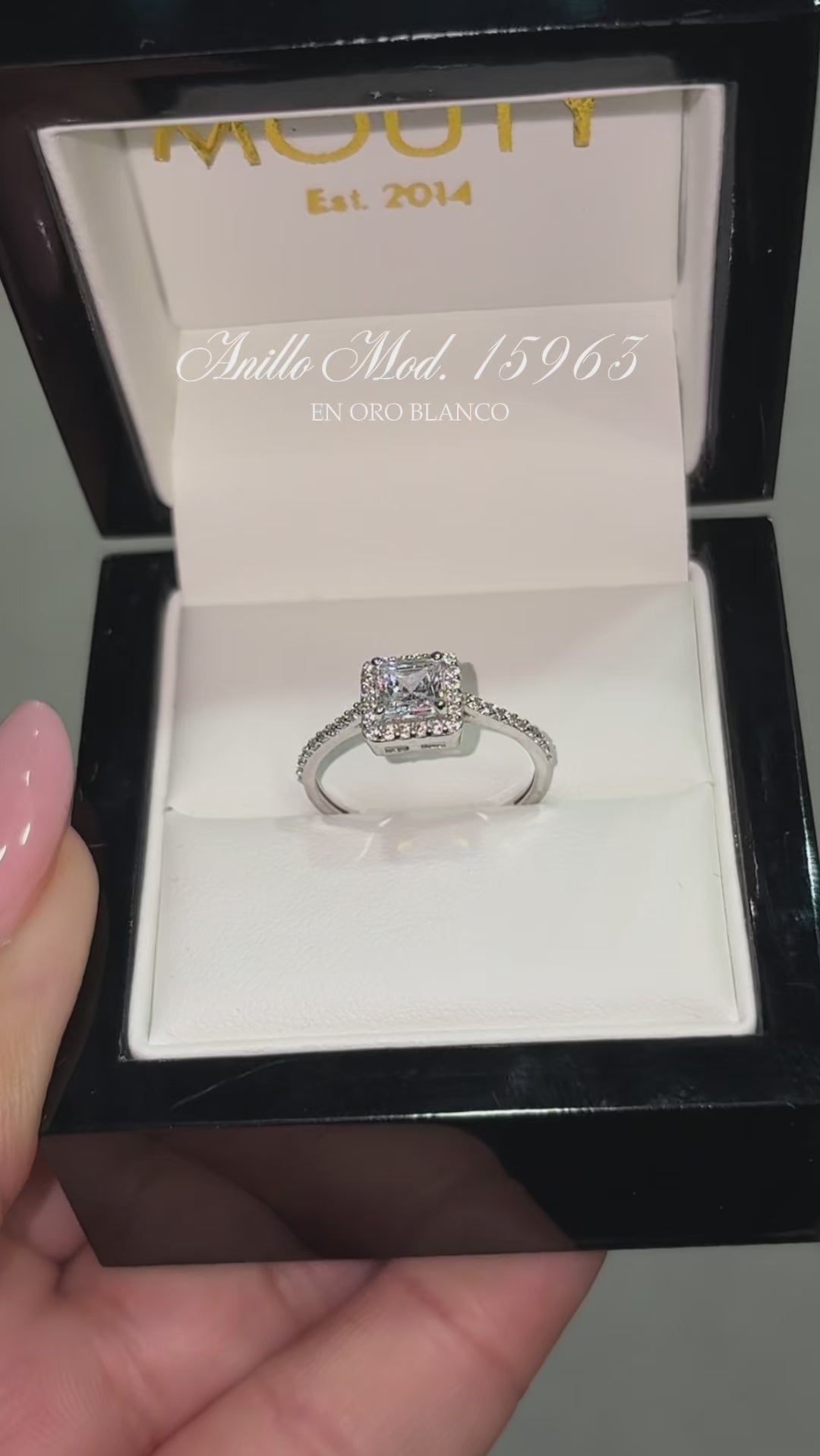 Anillo en Oro Blanco 10k con Circonia Mod.15963