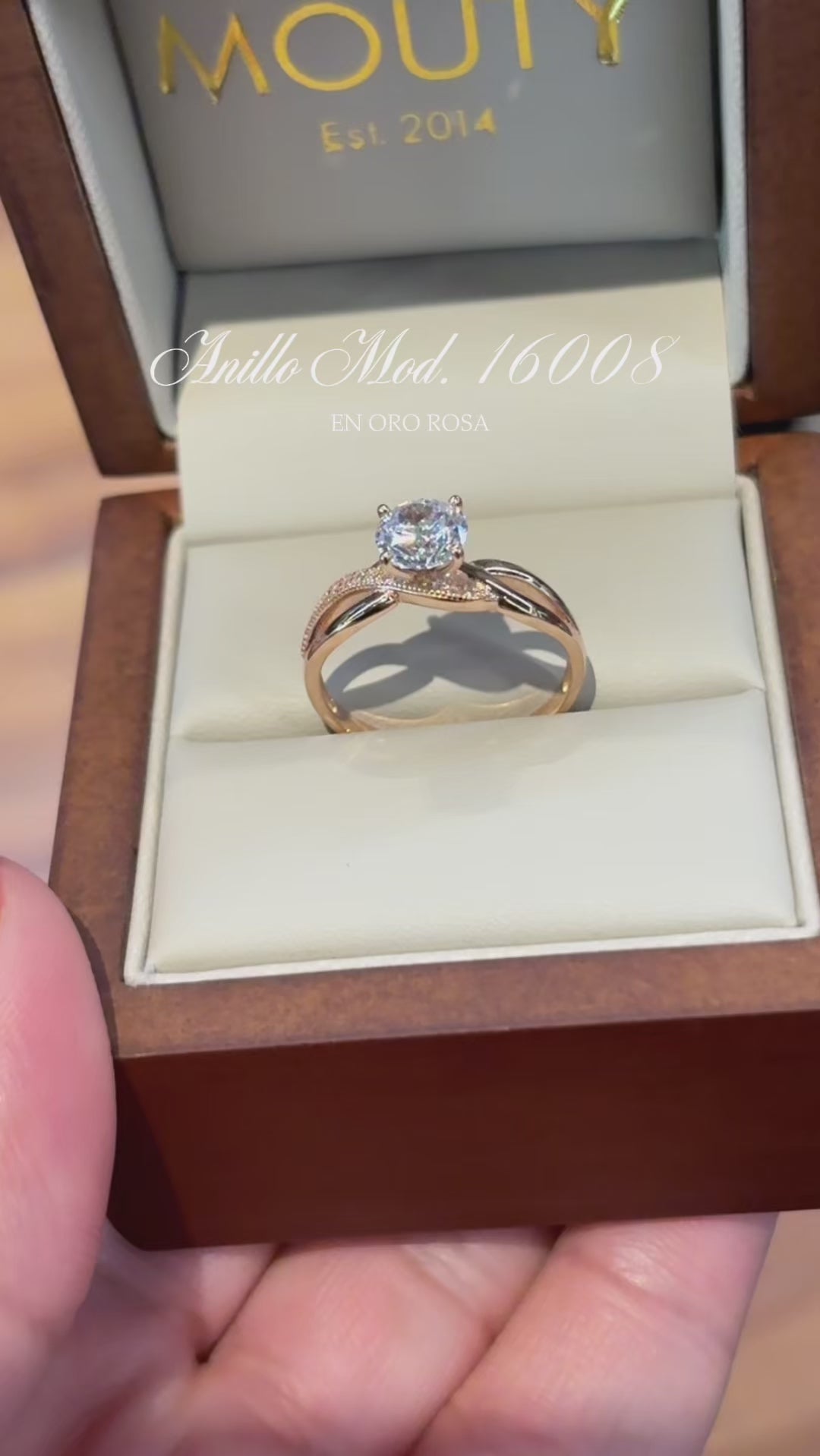 Anillo en Oro Rosa 10k con Circonia Mod.16008