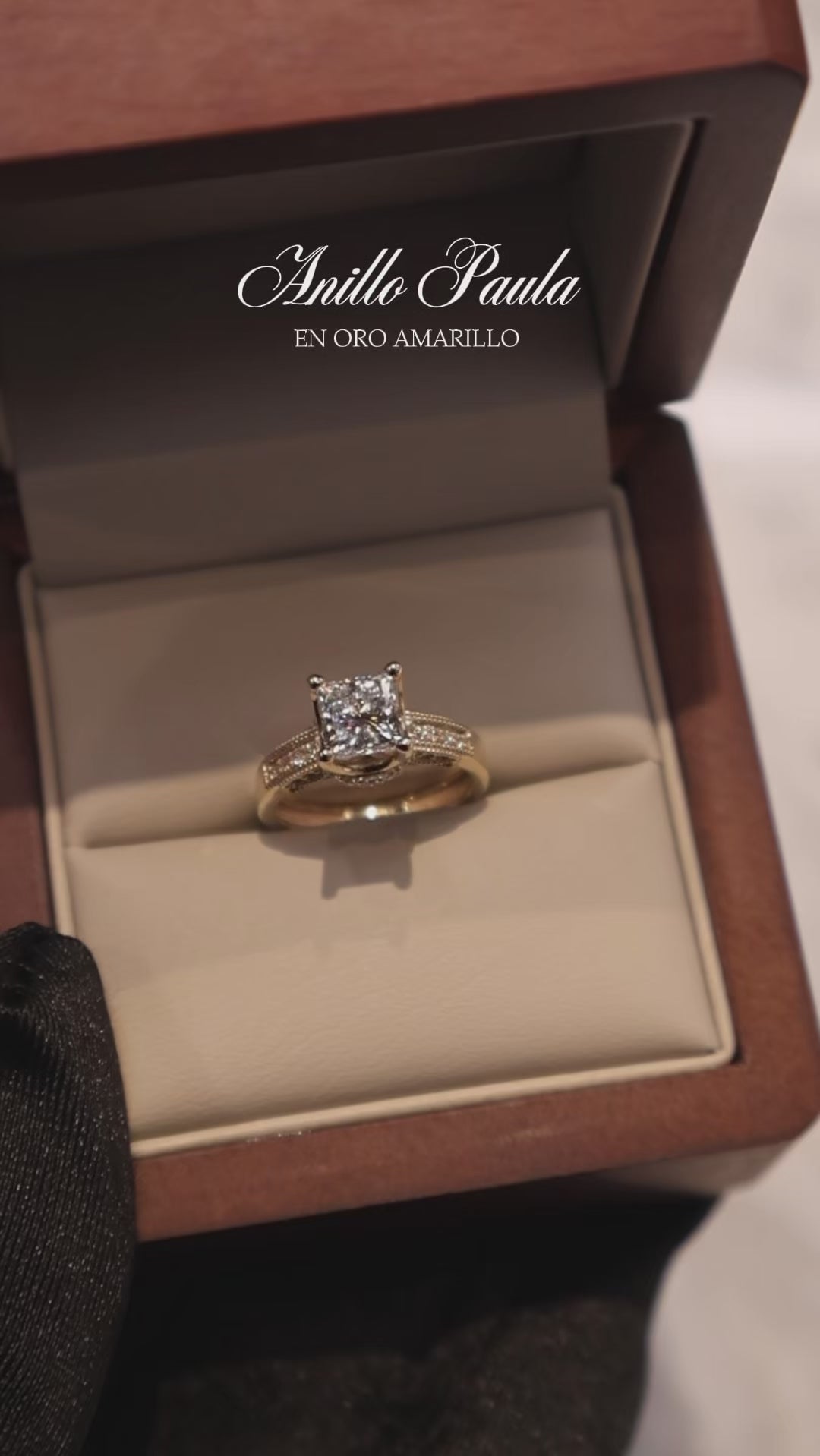 Anillo de compromiso en Oro