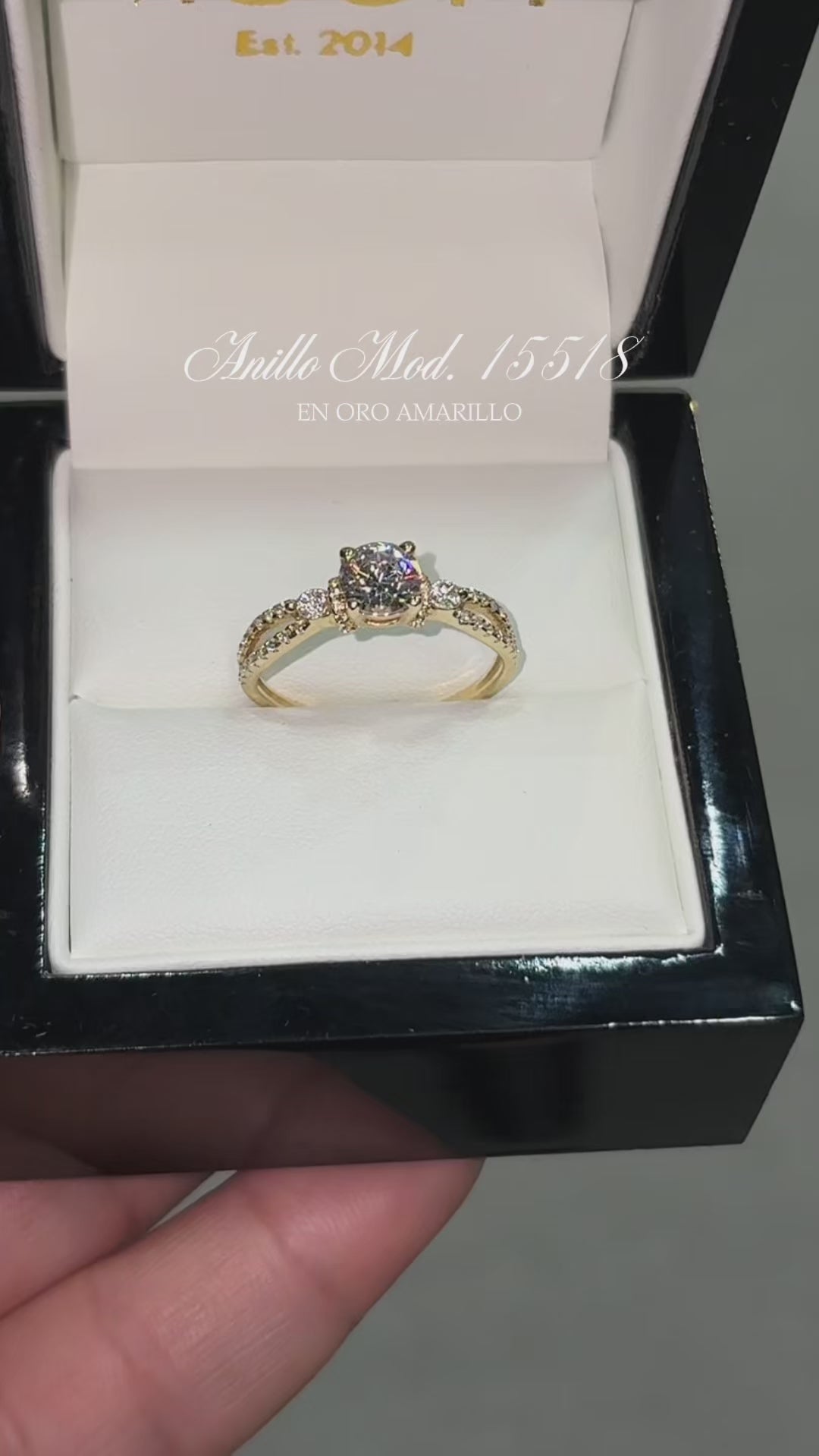 Anillo en Oro Amarillo 10k con Circonias Mod. 15518