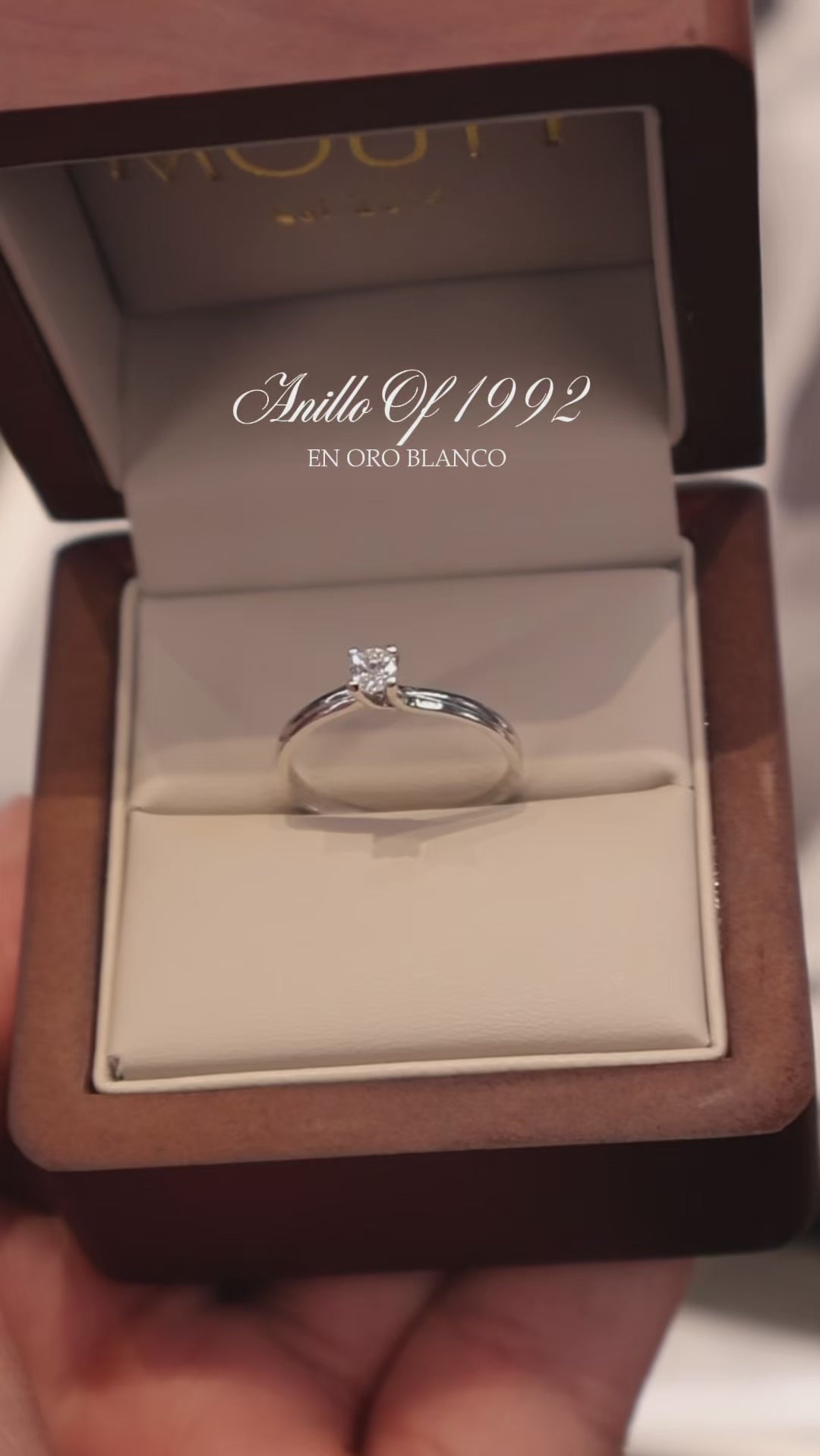 Anillo en Oro Blanco de 14k con Diamante Natural .18cts  Mod: OF1992