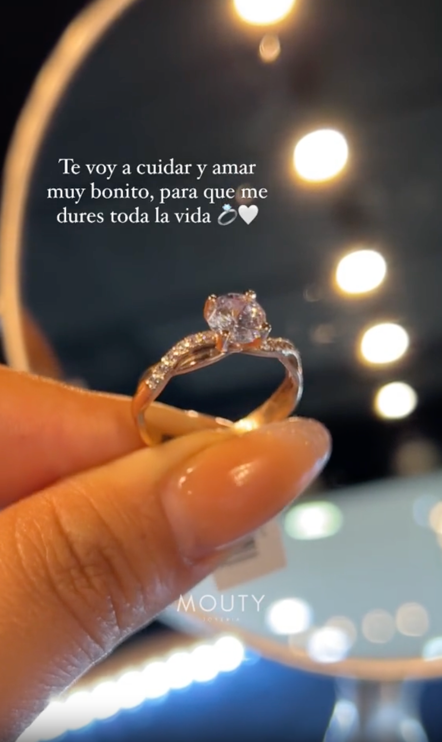 Anillo Charlize en plata con circonia