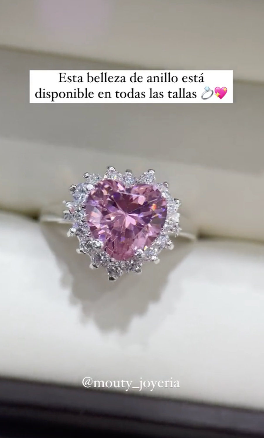 Anillo Serena en plata con circonia rosa inspirado en Sailor M.