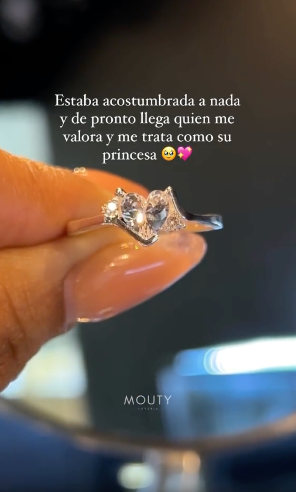 Anillo Alice en plata con circonias