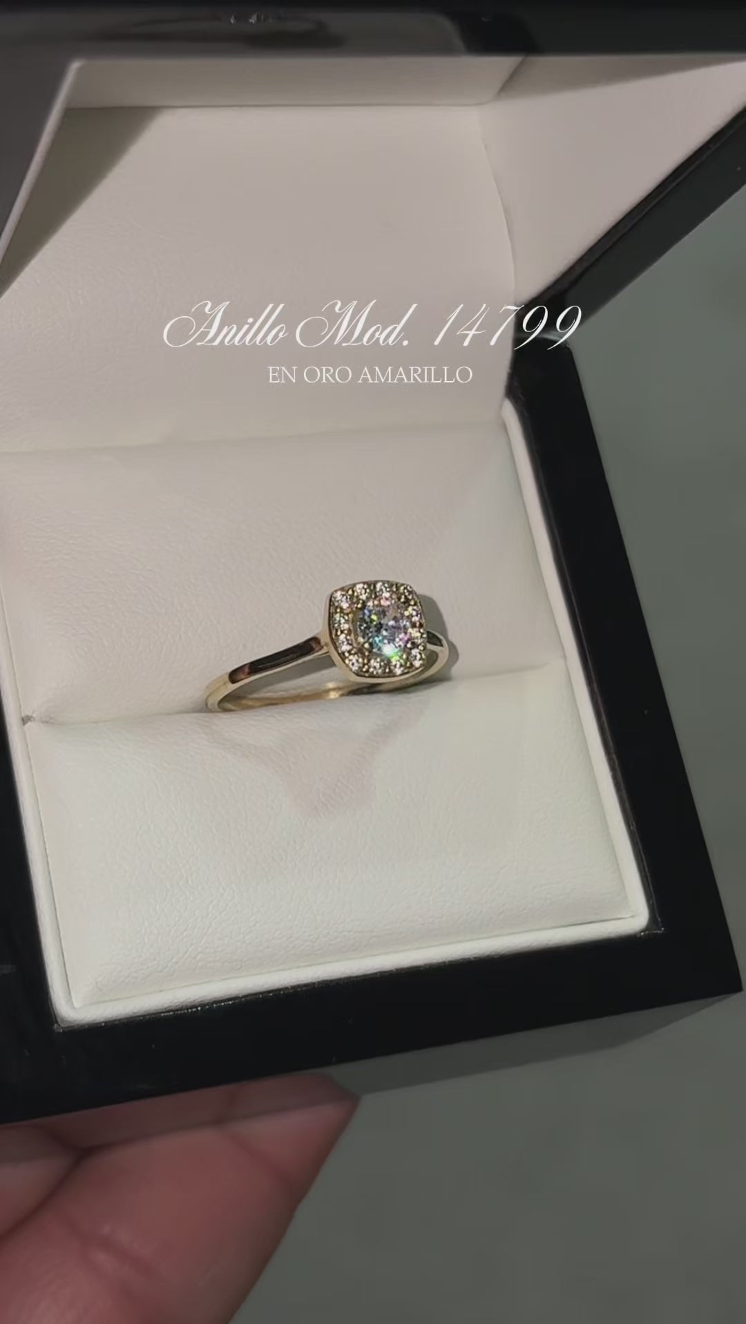 Anillo en Oro Amarillo 10k con Circonias Mod: 14799
