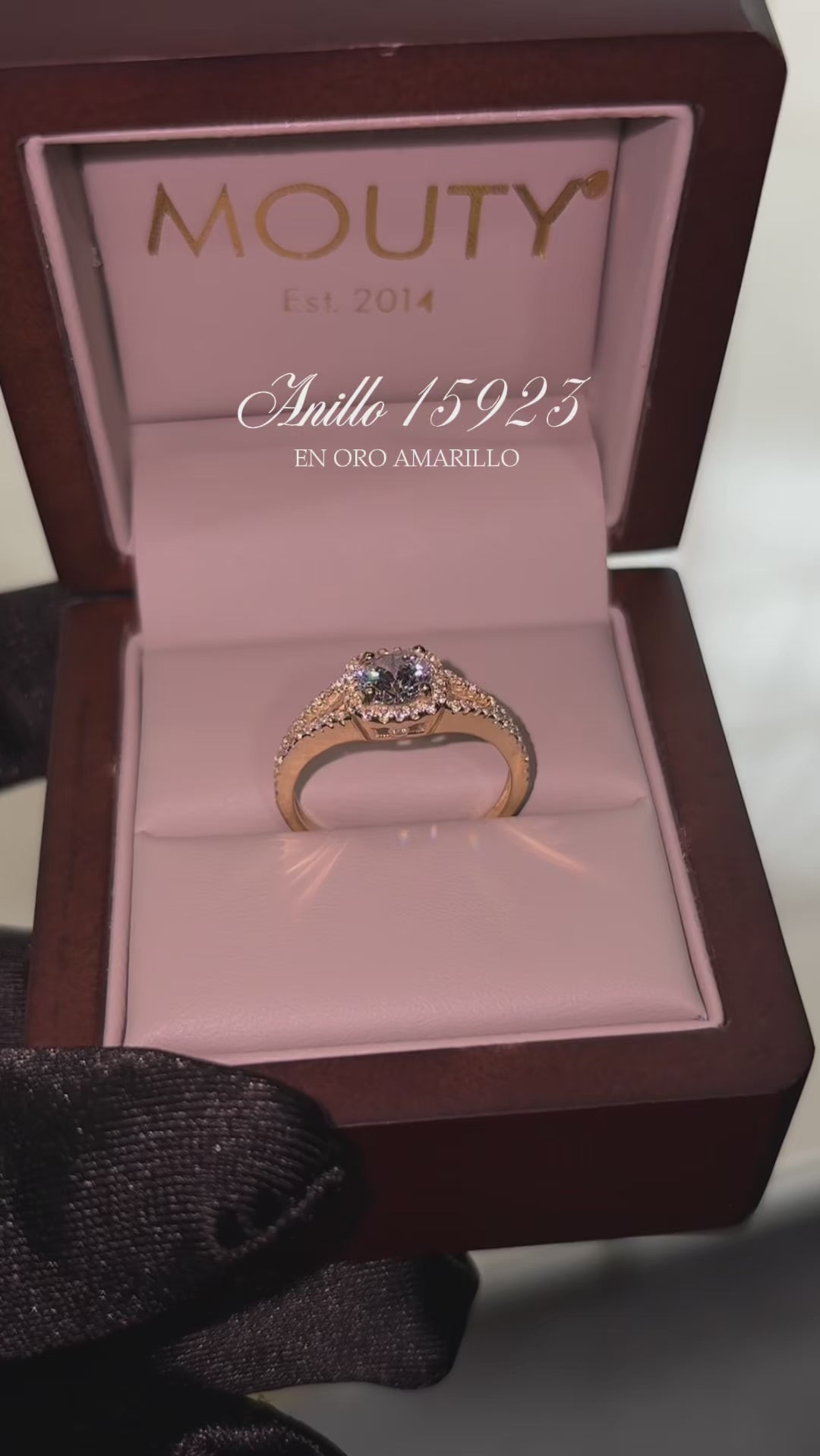 Anillo en Oro Amarillo 10k con Circonias Mod.15923