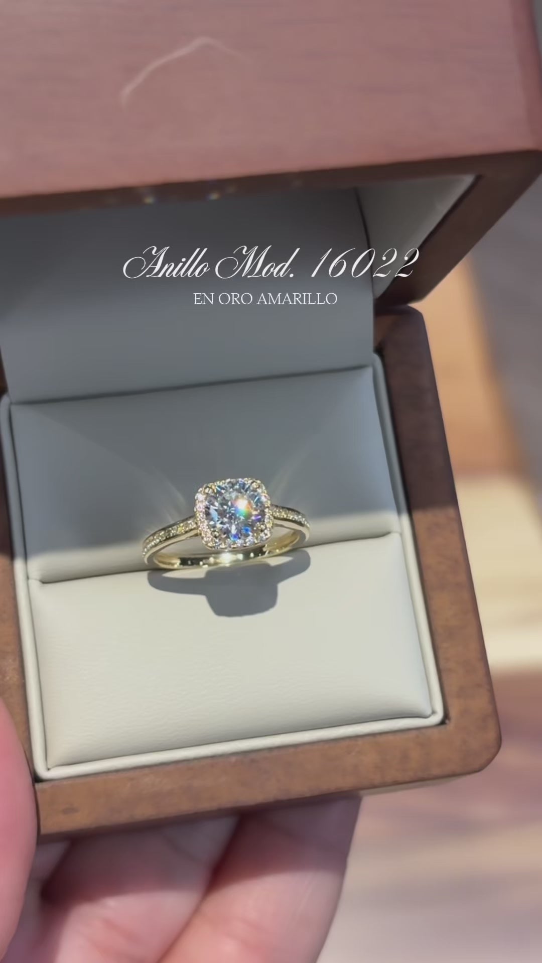 Anillo en Oro Amarillo 14k con Circonias Mod.16022