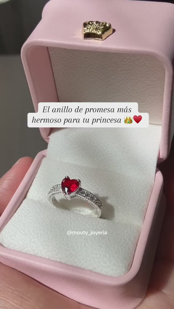 Anillo Fanny en plata con circonia roja