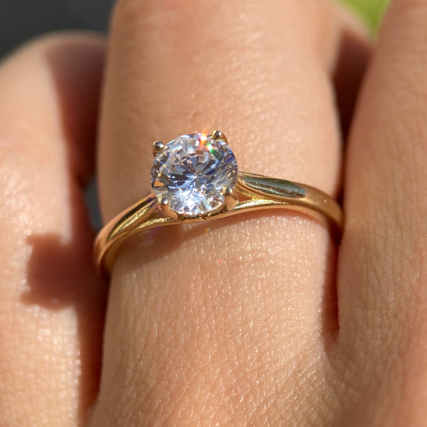 Anillo de compromiso en oro