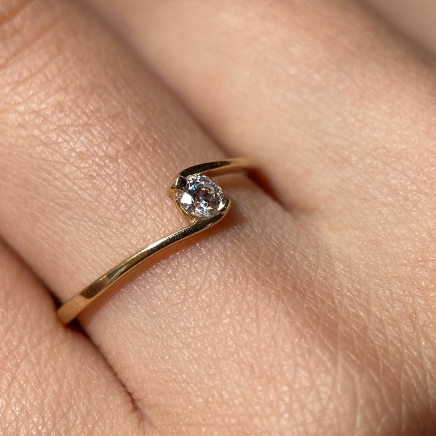 Anillo de compromiso en oro