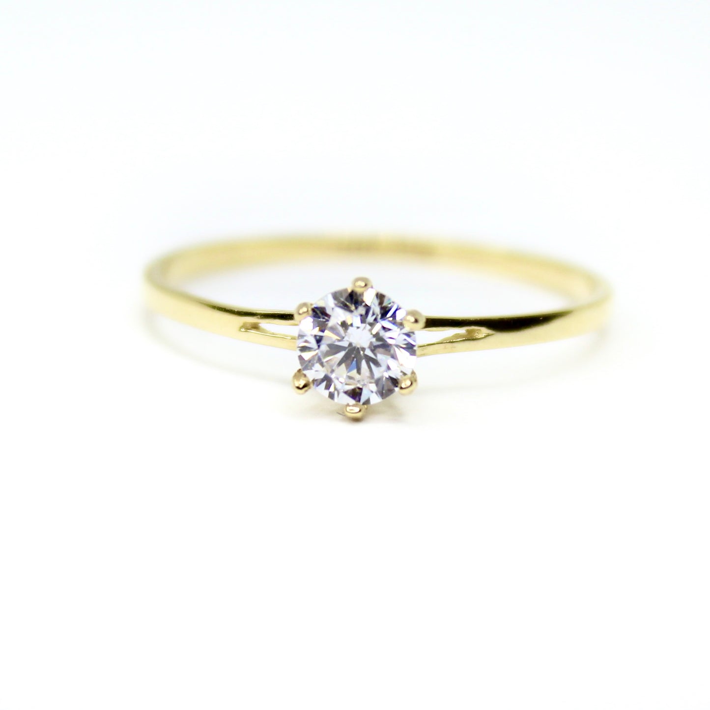 Anillo de compromiso en oro